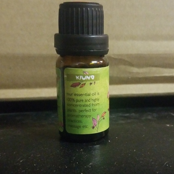 NWOT Kids Kiuno Essential Oil Set - Picture 7 of 8